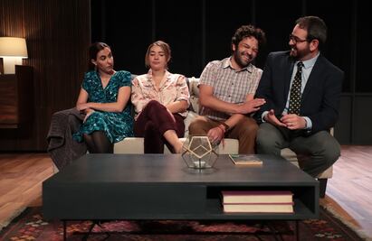 "Tres versiones de la vida", una obra de Yasmina Reza sobre los destinos paralelos