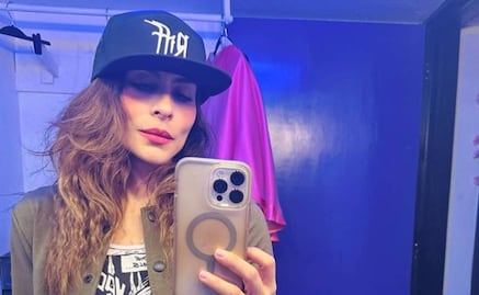 Critican abdomen de María León en "Vaselina": "parece Sandy Max Steel"