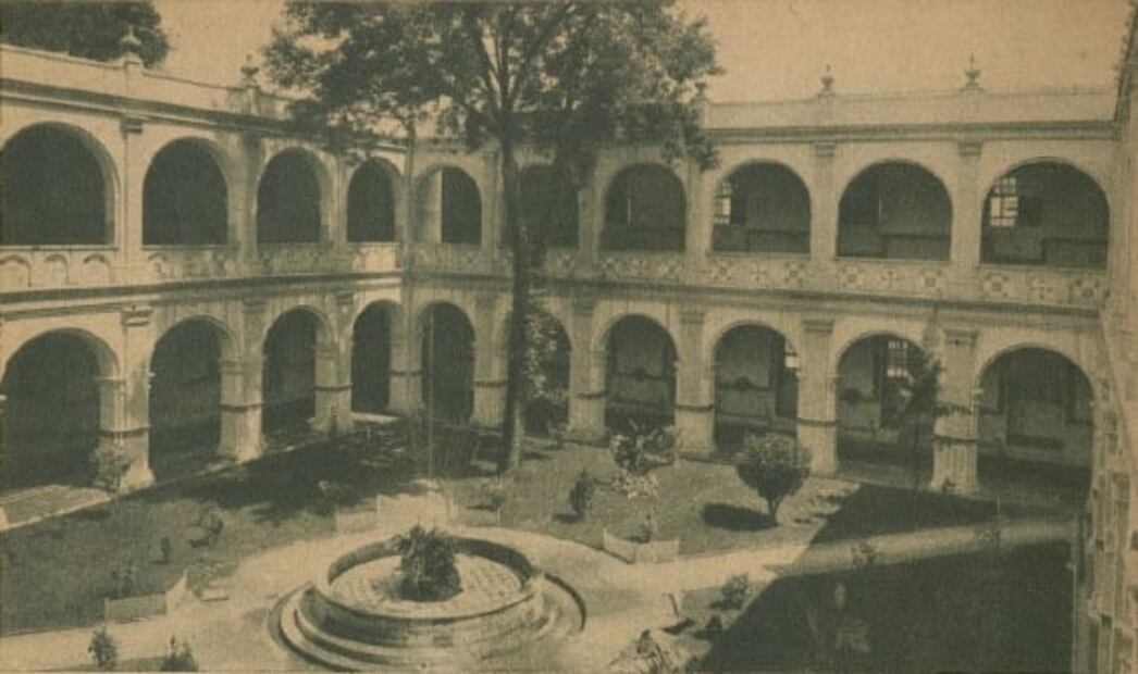 De Colegio agustino al famoso Hospital Juárez