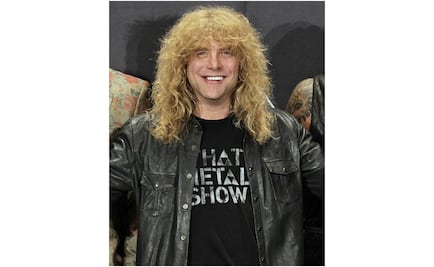 Hospitalizan a exbaterista de Guns N' Roses tras apuñalarse