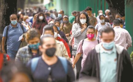 Esperan hasta dos horas y media para vacunarse en BJ