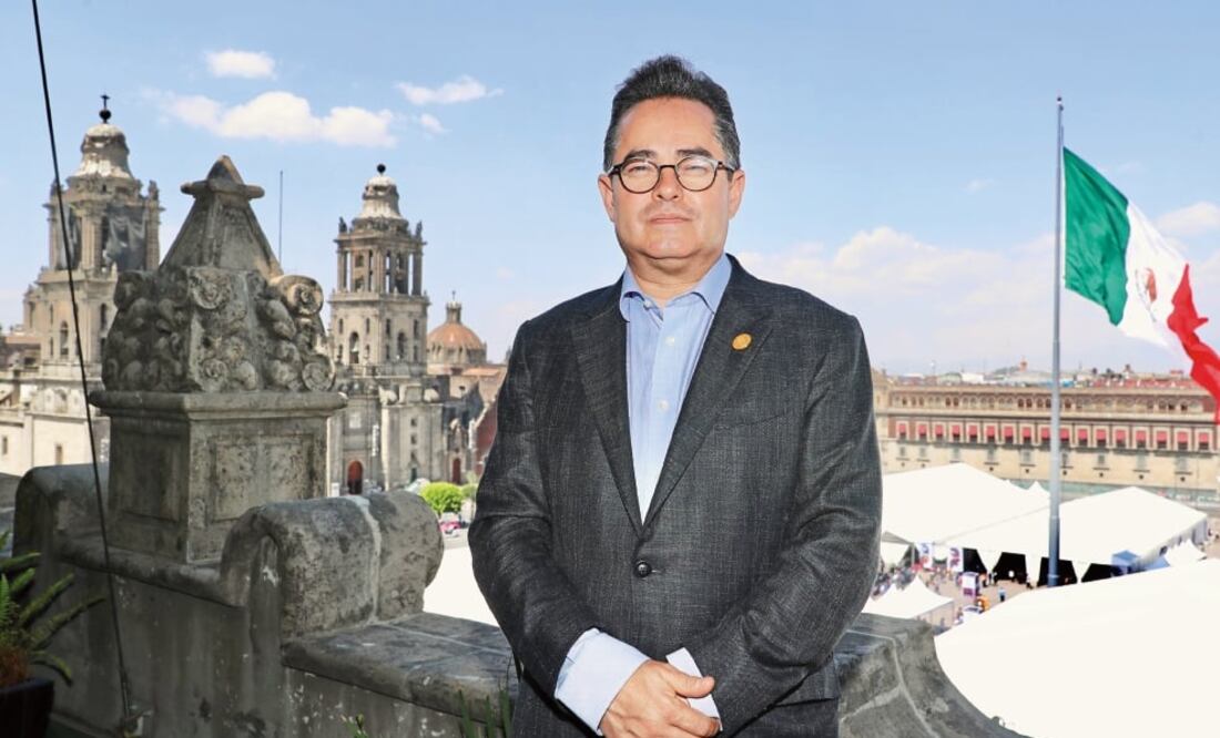 Presidente de la Comisión de Gobierno de la Asamblea, Leonel Luna Estrada. Foto: LUCÍA GODÍNEZ. EL UNIVERSAL
