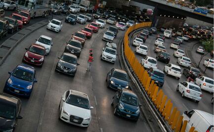 Autos con engomado azul no circulan este viernes 31 de enero