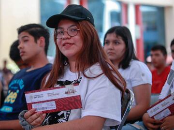 Si eres universitario ya puedes solicitar la beca “Jóvenes Escribiendo el Futuro”; consulta cómo registrarte y la fecha límite