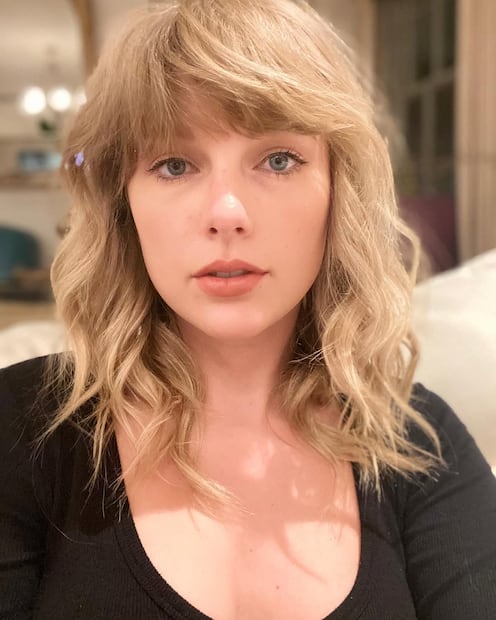 Taylor Swift con corte long bob texturizado con capas. Foto: Instagram @taylorswift