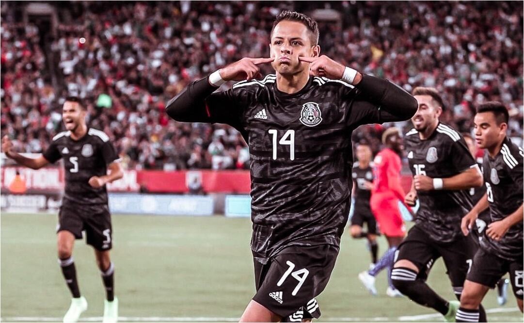 FIFA “aboga” para que Chicharito Hernández vaya a Qatar 2022; el futbolista respondió / FOTO: Twitter: @CH14_