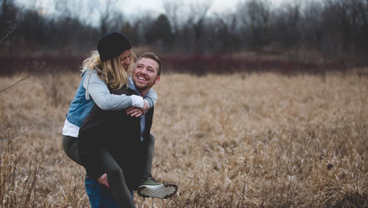 Novios. Fuente: Pexels.