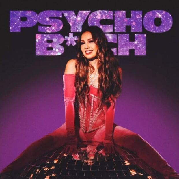 Thalía enamora con 3 cambios de look en su nuevo videoclip “Psycho Bitch”