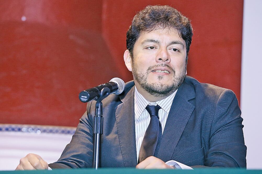 Además de dirigir, Bazán también fue le encargado del guión. (ARCHIVO EL UNIVERSAL)