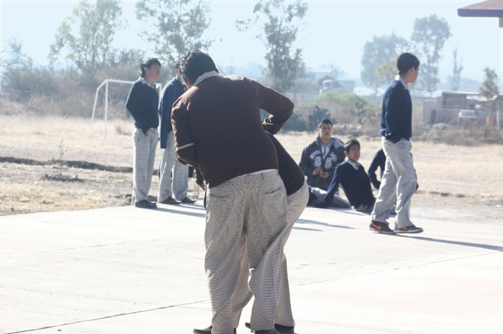 La SEP contempla una línea telefónica para denunciar situaciones de violenc ia , así como un protocolo de intervención para combatir el acoso escolar (ARCHIVO EL UNIVERSAL)
