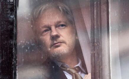 Assange teme que Ecuador le retire el asilo