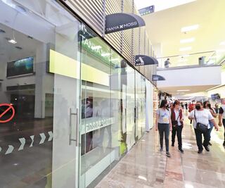 Por virus, locales del AICM sufren para pagar renta