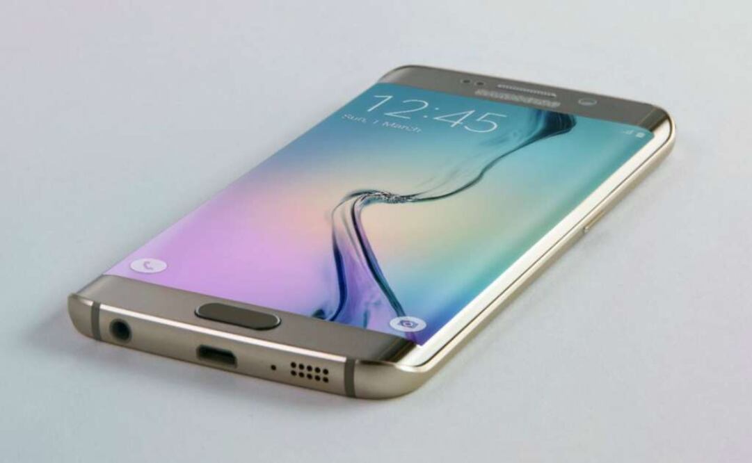A diferencia del Galaxy S6 Edge, presentado en marzo, el Galaxy S6 Edge+ tiene una pantalla QHD de 5.7 pulgadas 