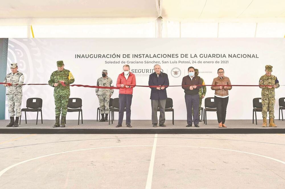 Tras concluir una gira por Nuevo León y San Luis Potosí, donde se reunió con dos gobernadores y tuvo contacto con al menos media docena de integrantes de su gabinete, el presidente Andrés Manuel López Obrador informó que dio positivo a Covid-19. PRESIDEN 