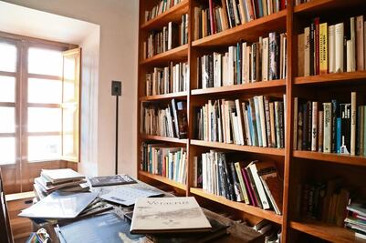 Las instituciones culturales callan ante caso Pitol 