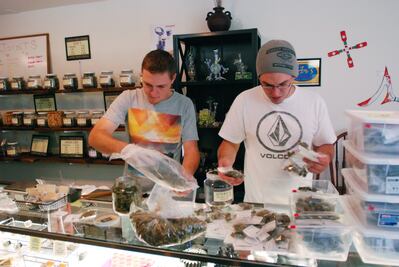 Comienza en Oregon venta de mariguana con fines recreativos