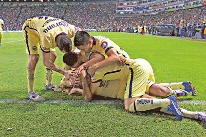 ‘Estrellas’ en la banca, un lujo que se da el América