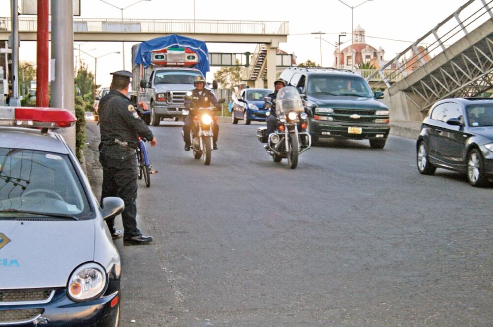 El robo a conductor de vehículo particular, es uno de los problemas que han mostrado un repunte en la ciudad, según la SSP (ARCHIVO EL UNIVERSAL)