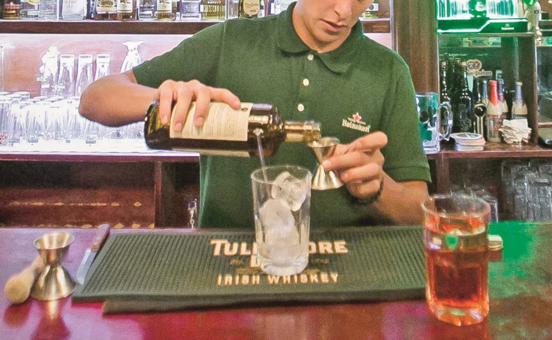Desde un día antes a la elección y durante la jornada, queda prohibida la venta de bebidas alcohólicas . Foto: Archivo / EL UNIVERSAL