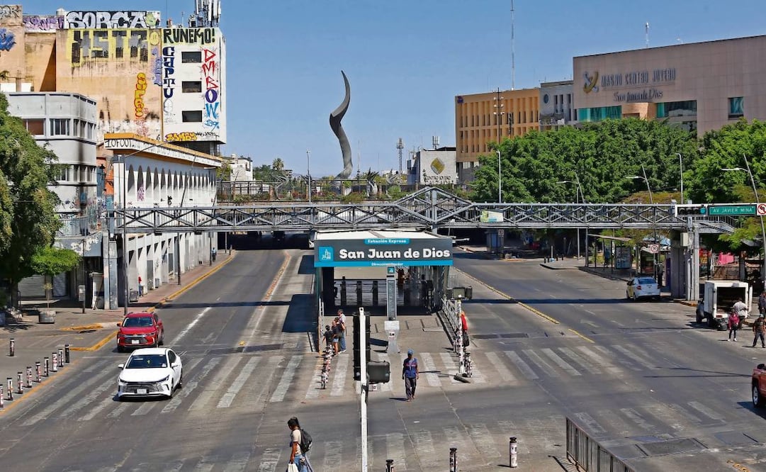 "Se estima que las afectaciones recientes podrían ubicarse entre mil 500 y 2 mil millones de pesos, con impacto en cerca de un millón de negocios donde laboran aproximadamente 4.8 millones de personas”, dijo Octavio de la Torre. Foto: Miguel Garcia Garcia / EL UNIVERSAL