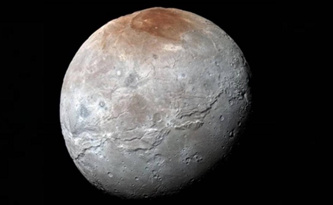 "Pensamos que la probabilidad de encontrar este tipo de características en un satélite tan alejado de nuestro Sistema Solar era mínima". Foto: NASA