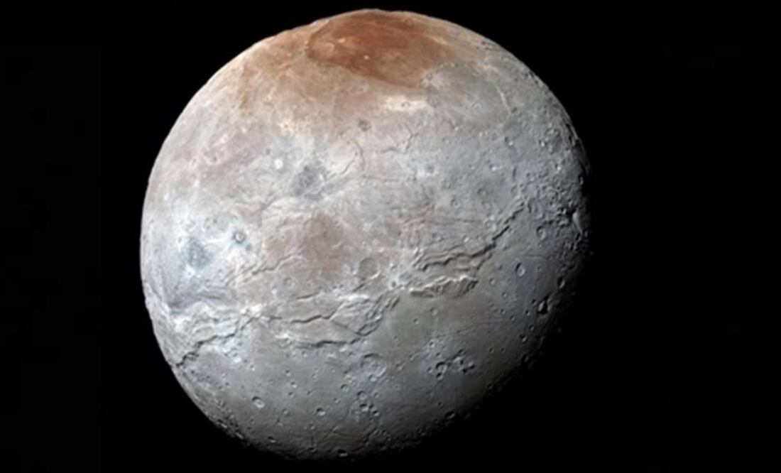 "Pensamos que la probabilidad de encontrar este tipo de características en un satélite tan alejado de nuestro Sistema Solar era mínima". Foto: NASA