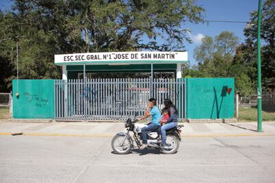 Amenazas en redes paralizan escuelas de Guerrero