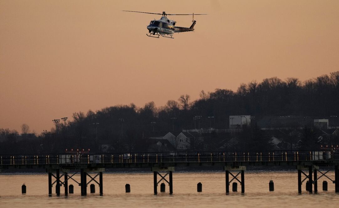 Los equipos de rescate se concentrarán ahora en "extraer los escombros restantes del río Potomac". Foto: AP/Archivo