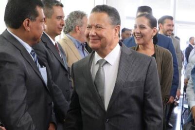 Julio Menchaca propone iniciativas para mejorar atención de demandas sociales desde el Ejecutivo 