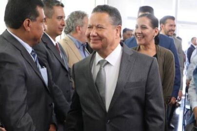 Julio Menchaca propone iniciativas para mejorar atención de demandas sociales desde el Ejecutivo 