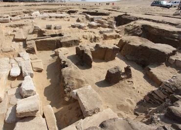 Descubren restos de templo faraónico de Ramsés II