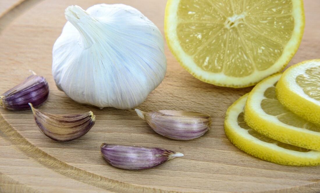 El ajo y el limón tienen probadas propiedades / Foto: Pexels