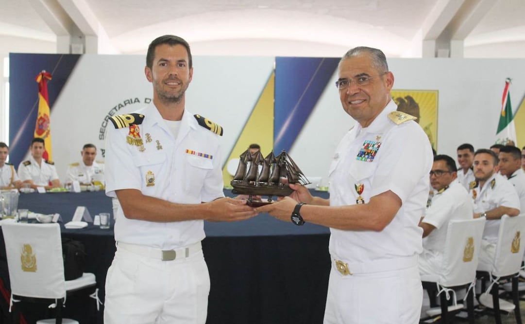 La Heroica Escuela Naval Militar en Veracruz recibió a integrantes de la tripulación del Buque Escuela “Juan Sebastián de Elcano” de la Armada de España (02/04/2026). Foto: Especial