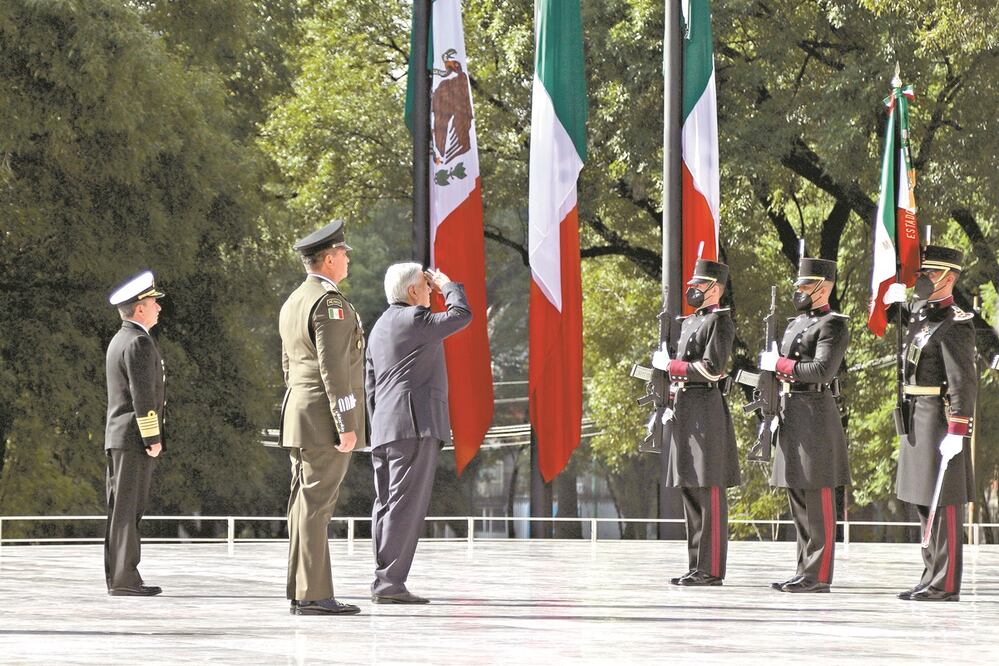 El presidente López Obrador encabezó el acto oficial por el 173 aniversario de la gesta heroica de los Niños Héroes. Foto: CARLOS MEJÍA. EL UNIVERSAL