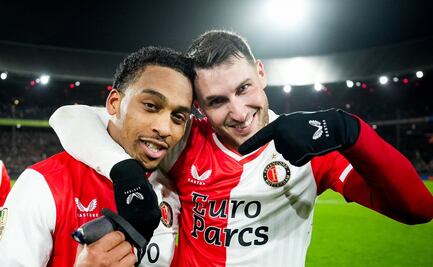 Santi Giménez quedó impresionado al ver a un compañero en las regaderas ¿Cuál fue la razón?