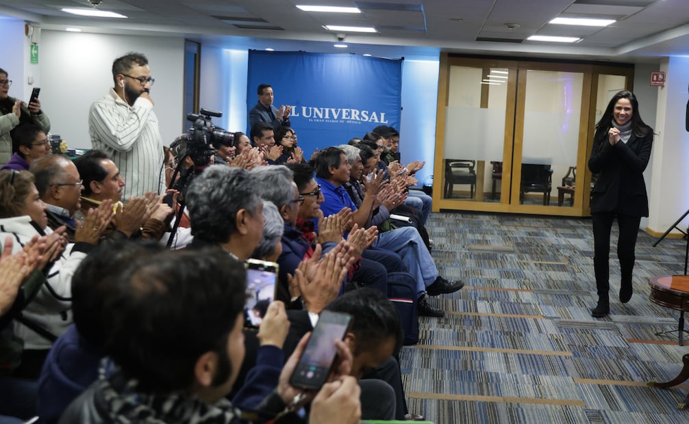 Paola Rojas es recibida por los suscriptores de EL UNIVERSAL. | Foto: Carlos Mejía,