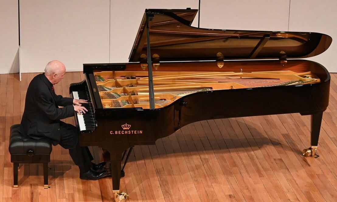El pianista Jorge Federico Osorio,  del Conservatorio Nacional, presentó un concierto gratuito  en el Auditorio Silvestre Revueltas. Foto: INBAL