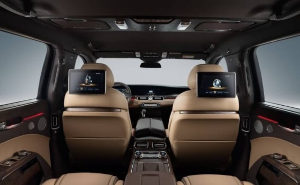 Aurus Komendant: El SUV ruso de ultra lujo con 582 hp