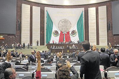 Recibe Senado minuta sobre diputados independientes