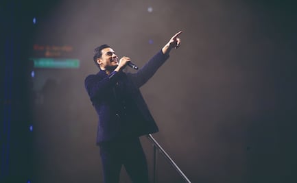 Carlos Rivera se deshace de amor en la Plaza de Toros México