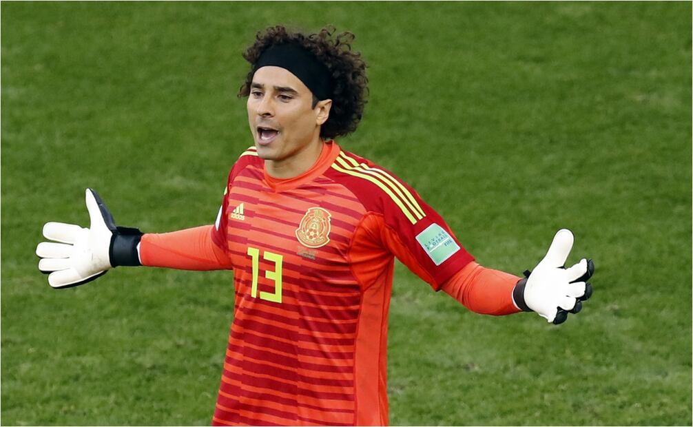FOTO: AP - Guillermo Ochoa en un juego de la Selección Mexicana