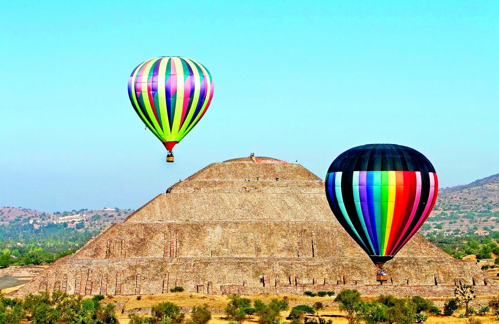 En la cima de las pirámides los usuarios pueden tener una experiencia de realidad virtual en 360º. (Foto: Mario Vázquez de la Torre)