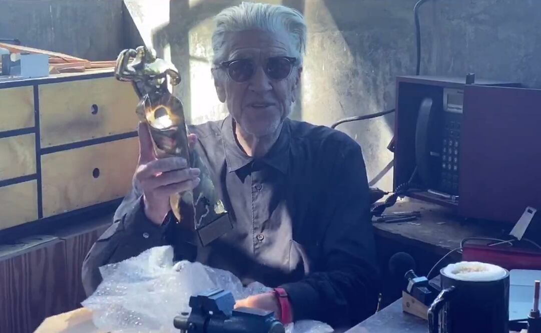 El cineasta David Lynch agradece en un video el Premio Honorífico del Festival de Cine Fantástico de Sitges. Foto: Sitges Film Festival