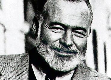 Ernest Hemingway y Marshall McLuhan, en un día como hoy