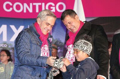 Reparte CDMX cobijas por frío