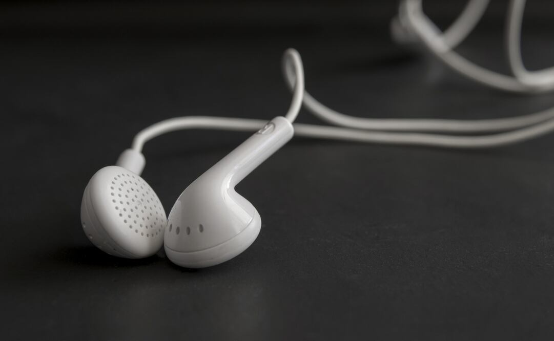 Ya sea que los quieras para leer o entrenar, seguro en el mercado hay unos audífonos ideales para ti