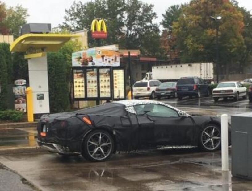 El Corvette C8 2019 llegaría por primera vez con un motor central