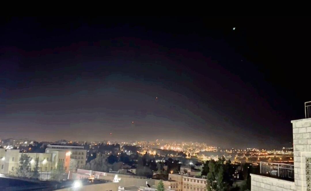 Irán golpea Israel con oleada de misiles. Foto: agencias