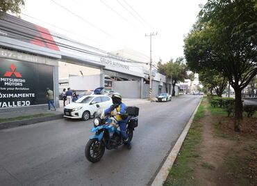 Comando roba siete camionetas en agencia de autos de la GAM; se hicieron pasar por clientes