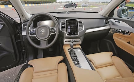 Volvo llamará a revisión a 44 mil autos en EU